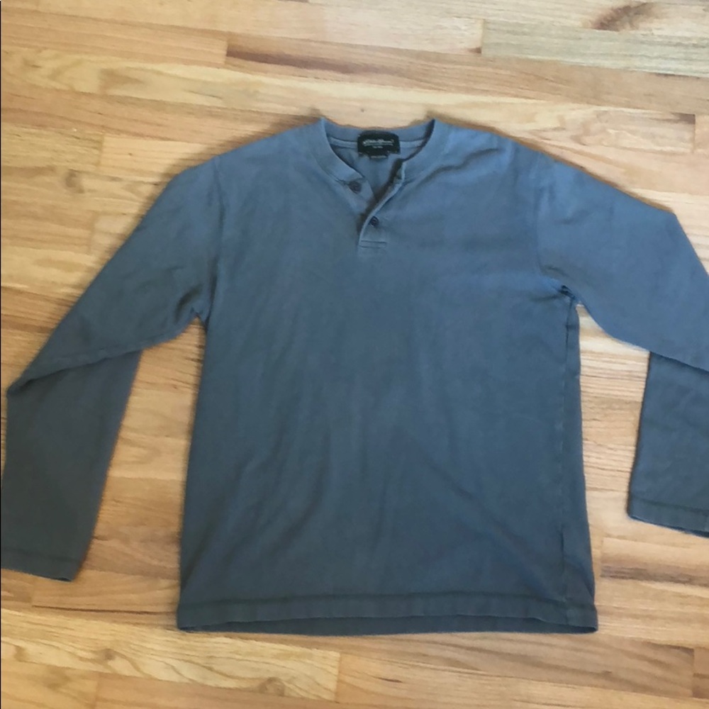 Eddie Bauer size small light weight sweater